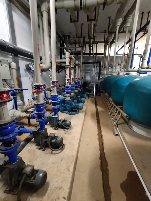 愛(ài)克泳池水處理設(shè)備案例