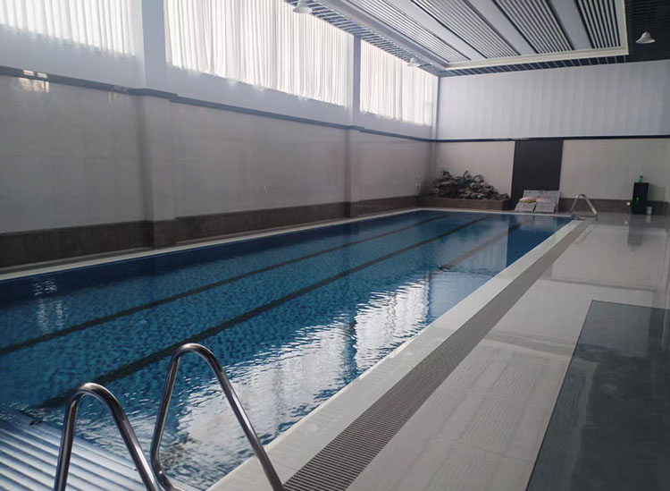 青島泳池設備 青島泳池設備